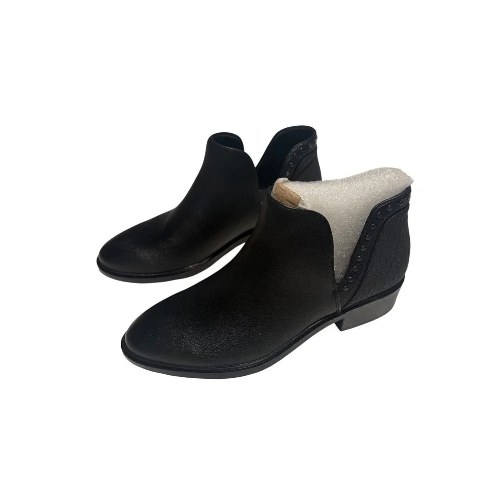 Baretraps Avril Black Faux Leather Cutout Ankle Boots Women's‎ Size 5.5 M